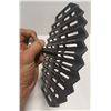 Image 6 : NEW 9" VENTED ROUND ENAMEL CAST IRON GRILL PRESS