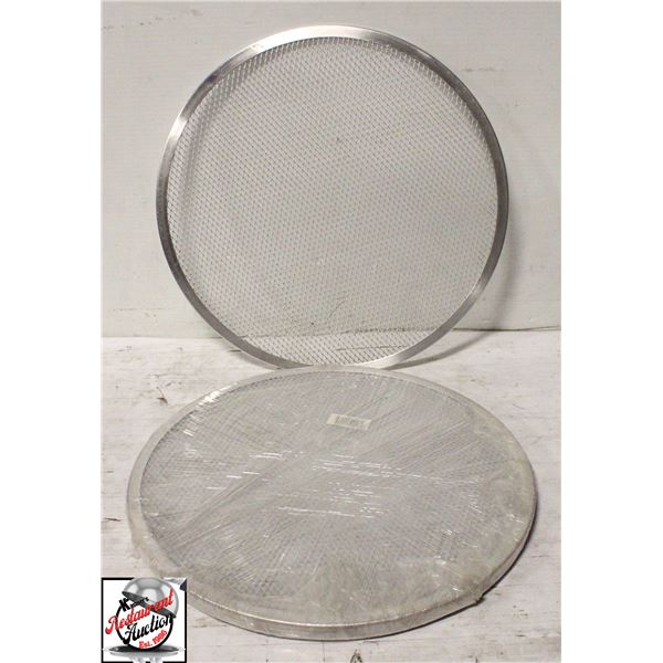 LOT OF 8 ALUMINUM 16" PIZZA SCREENS