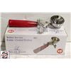 Image 1 : 2 POLAR WARE 1.75 OZ RED ICE CREAM DISHER