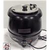 Image 1 : NEW UNIWORLD BLACK 10.5 QT SOUP KETTLE