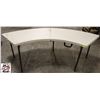 Image 1 : CRESCENT-SHAPED WHITE PLASTIC FOLDING TABLE