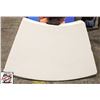 Image 2 : CRESCENT-SHAPED WHITE PLASTIC FOLDING TABLE