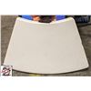 Image 2 : CRESCENT-SHAPED WHITE PLASTIC FOLDING TABLE