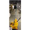 Image 1 : BAILIFF SEIZURE: KODIAK MOP BUCKET W/ 2 MOPS
