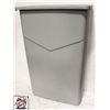 Image 2 : BAILIFF SEIZURE: GREY PLASTIC GARBAGE BIN