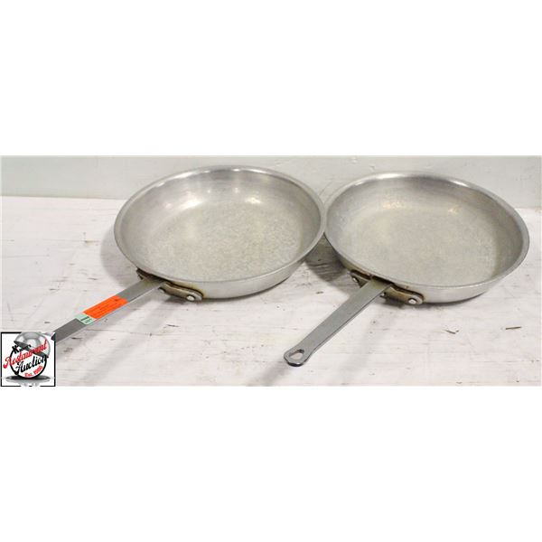 BAILIFF SEIZURE: 2 OMCAN ALUMINUM 12" FRYING PANS