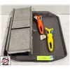 Image 1 : TRAY WITH MANDOLINE SLICER AND 2 NEW PEELERS