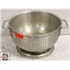 Image 1 : BAILIFF SEIZURE: ALUMINUM STRAINER 12" X 6" DEEP