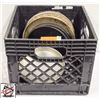 Image 1 : BAILIFF SEIZURE: CRATE OF ASSORTED PIZZA PANS