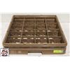 Image 1 : PLASTIC DISHWASHER RACK 16 COMPARTMENT