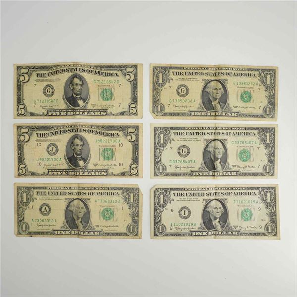 A Collection of 6 Vintage US Currency $1.00 and 5.00 Bills
