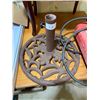 Image 1 : PATIO UMBRELLA BASE