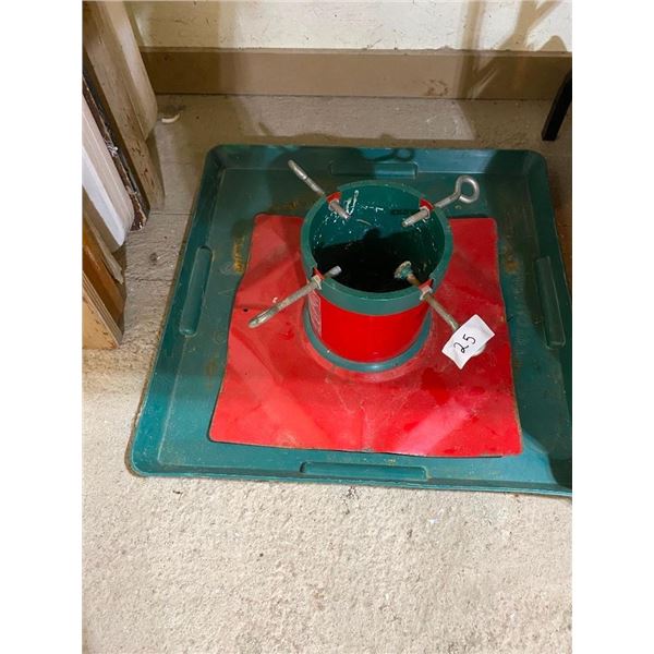 CHRISTMAS TREE STAND