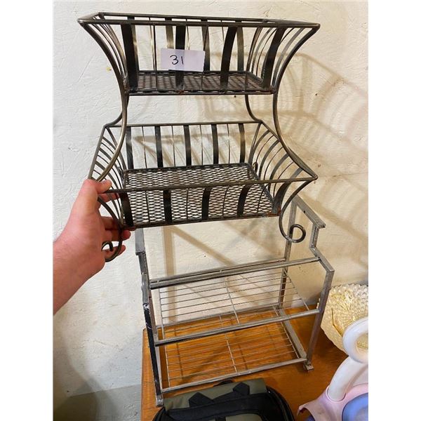 2 SMALL METAL STANDS