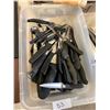 Image 1 : BOX LOT OF KITCHEN KNIVES