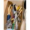 Image 1 : BOX LOT OF KITCHEN KNIVES