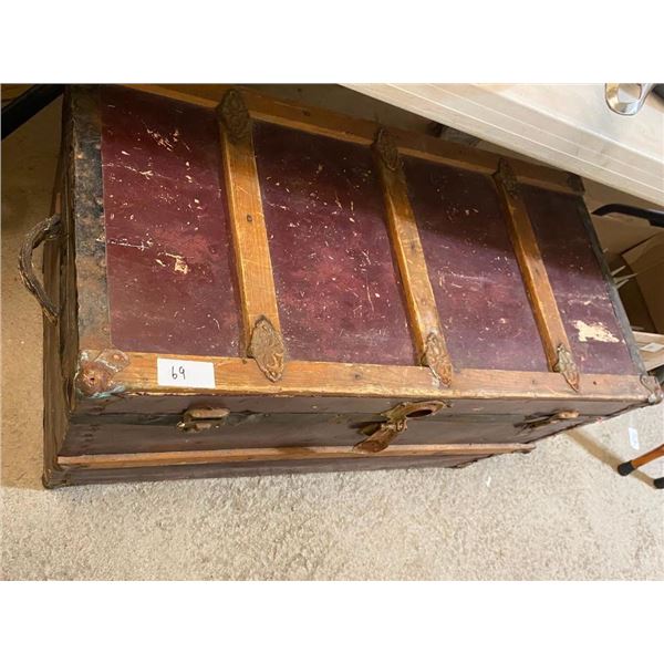 TOY TRUNK CHEST