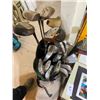Image 2 : GULF CLUBS WITH GOLF BAG