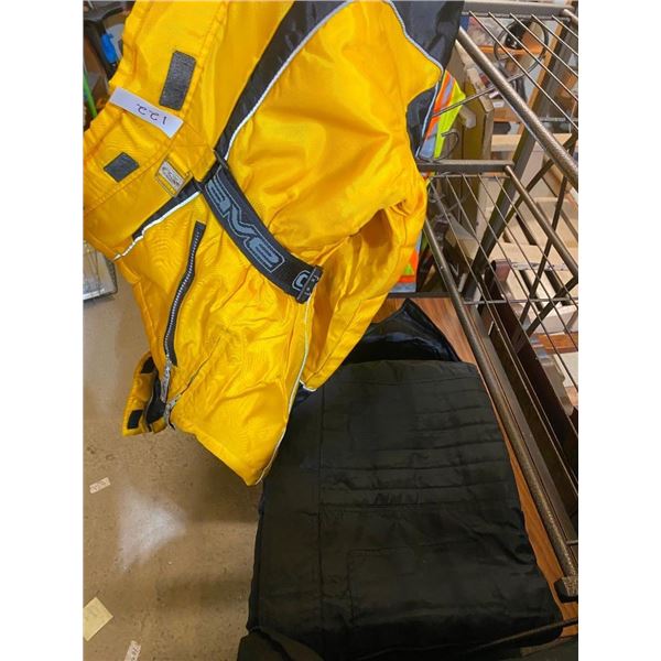COLDWAVE LADIES LARGE TOP AND 2XL PANTS SNOW SUIT