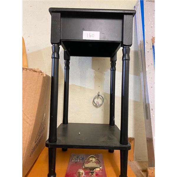 24 IN HIGH END STAND