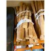 Image 1 : BUNDLE OF ASSORTED WOODEN TOOL HANDLES