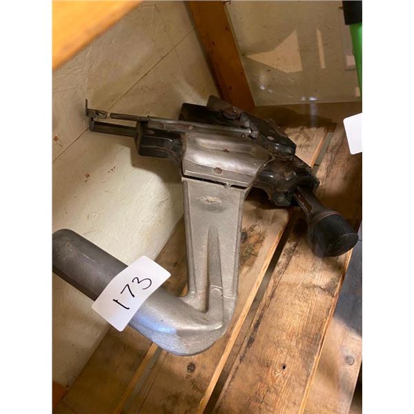 FLOOR NAILER