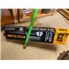 Image 1 : PUSH BROOM WITH HANDLE