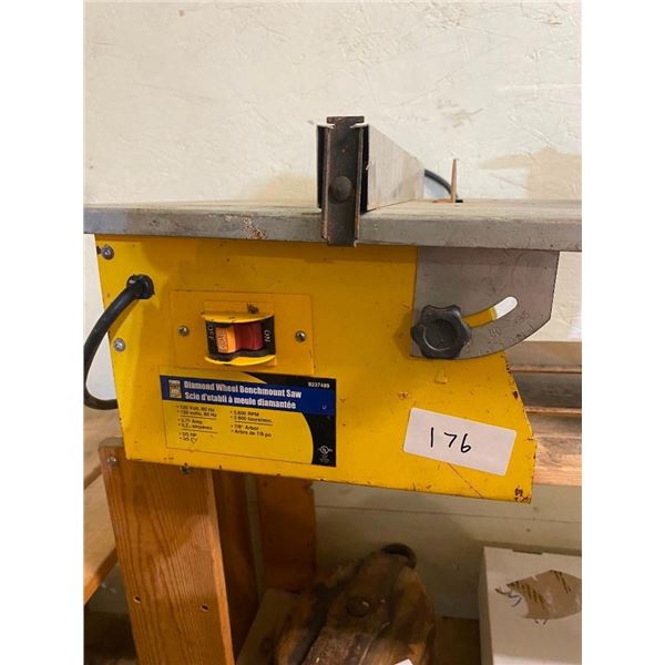 DIAMOND WHEEL BENCHNMOUNT TABLE SAW, 120 V