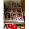 Image 1 : BINDER OF BASEBALL CARDS