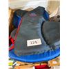 Image 1 : ADULT SIZE XL LIFE VEST