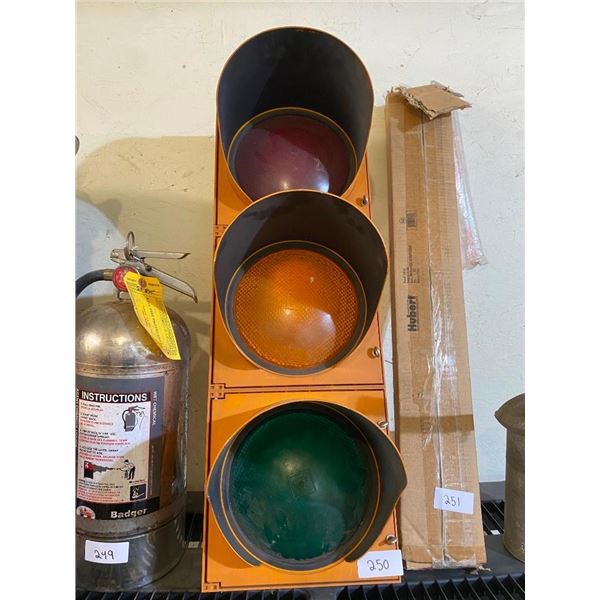 TRAFFIC LIGHT SIGN