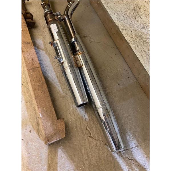 MOTORCYCLE EXHAUST PIPE