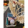 Image 1 : BOX LOT