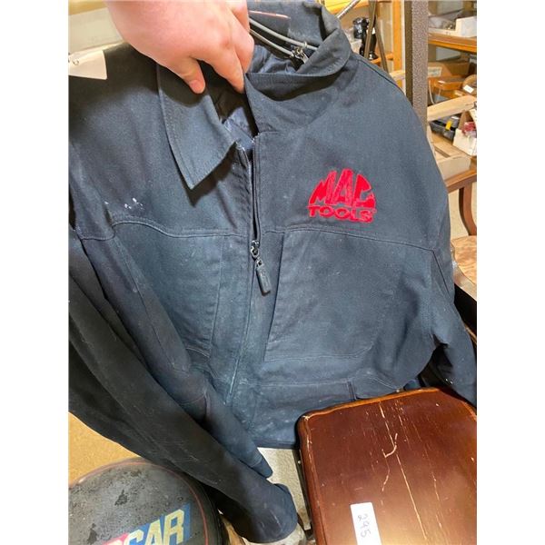 SIZE XL BLACK INSULATED JACKET