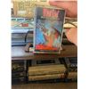 Image 2 : 6 SMALL CASES OF AUDIO CASSETTES AND A RADIO