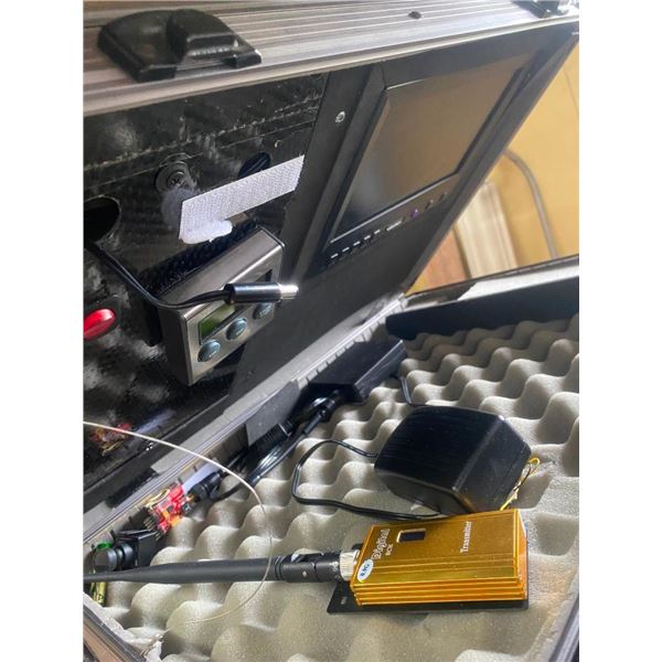GOOD CASE WITH ELECTRONIC EQUIPMENT