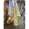 Image 1 : APPROX. 9 ROLLS OF WALL PAPER - SEE PIC. FOR SIZE
