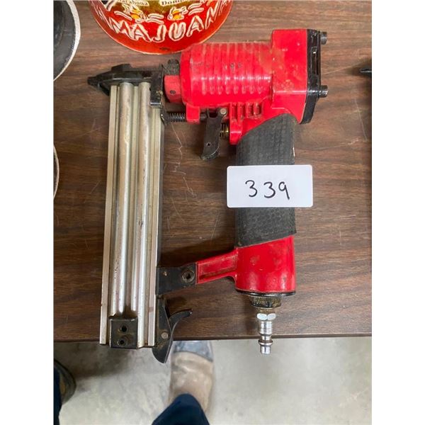 FINISH AIR NAILER
