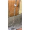 Image 1 : GARDEN HOE