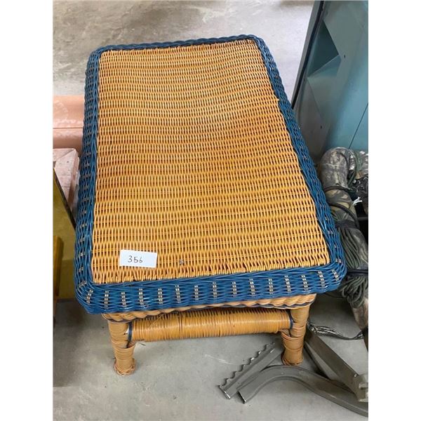 28 X 18 X 17.5 HIGH INCH WICKER STOOL