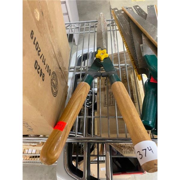 PRUNING SHEARS
