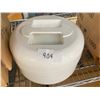 Image 1 : CONTAINER WITH LID