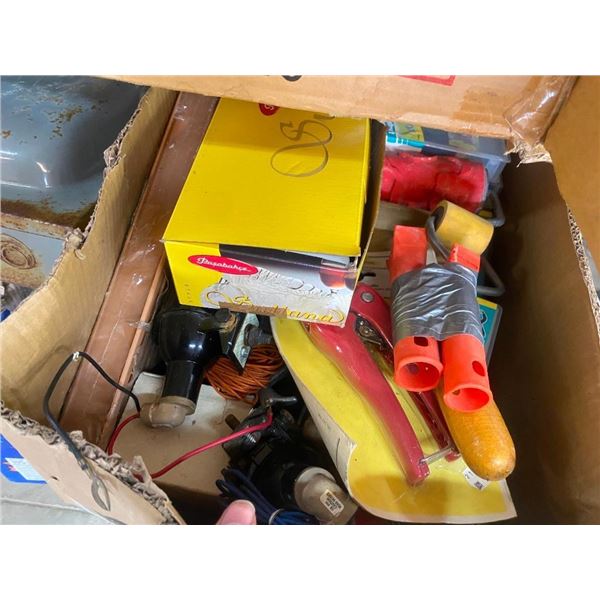 BOX LOT