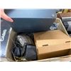 Image 1 : BOX LOT