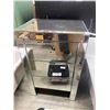Image 1 : 18X14IN MIRROR ENDSTAND