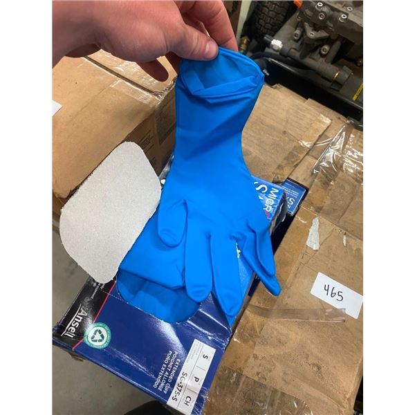 APPROX 500 SIZE SMALL RUBBER GLOVES