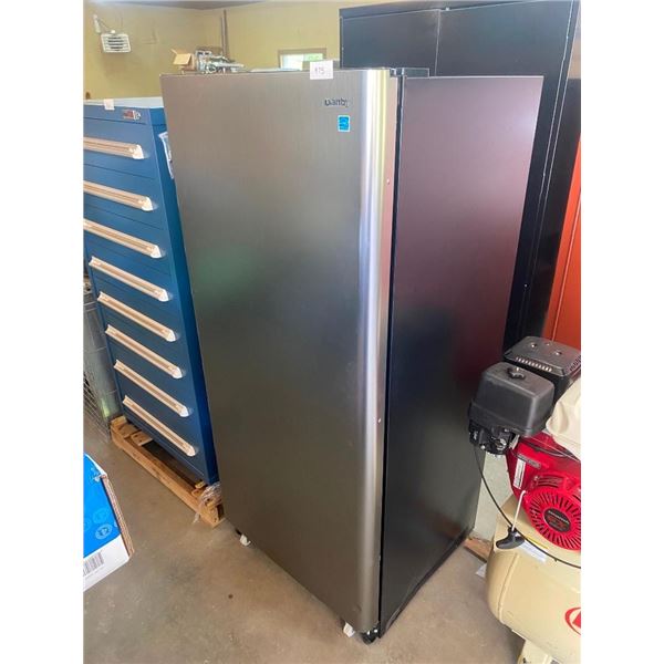 30X29X67IN DANBY REFRIGERATOR - HAS DENT ON BOTTOM BUT NOT AFFECTING