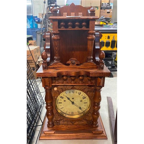 ANTIQUE CHIME CLOCK