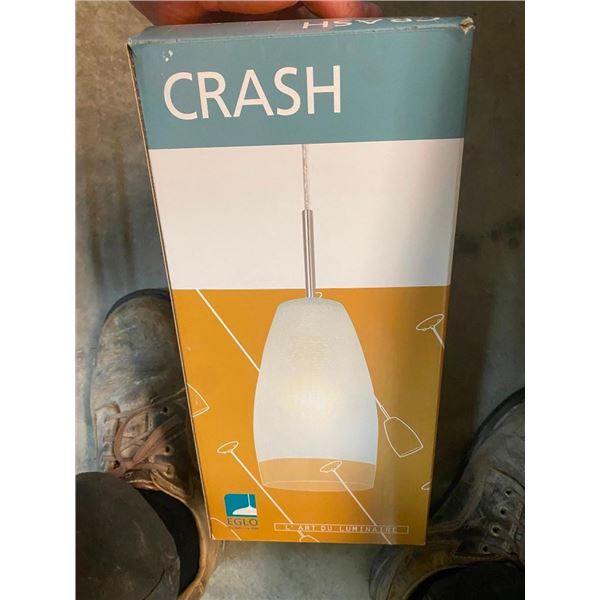 HANGING LIGHT FIXTURE
