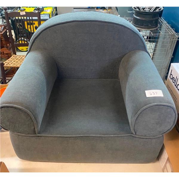 KIDS CHAIR